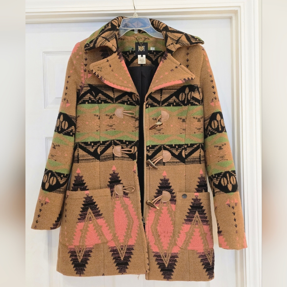 Women's Geometric Toggle Utility Jacket - image 1